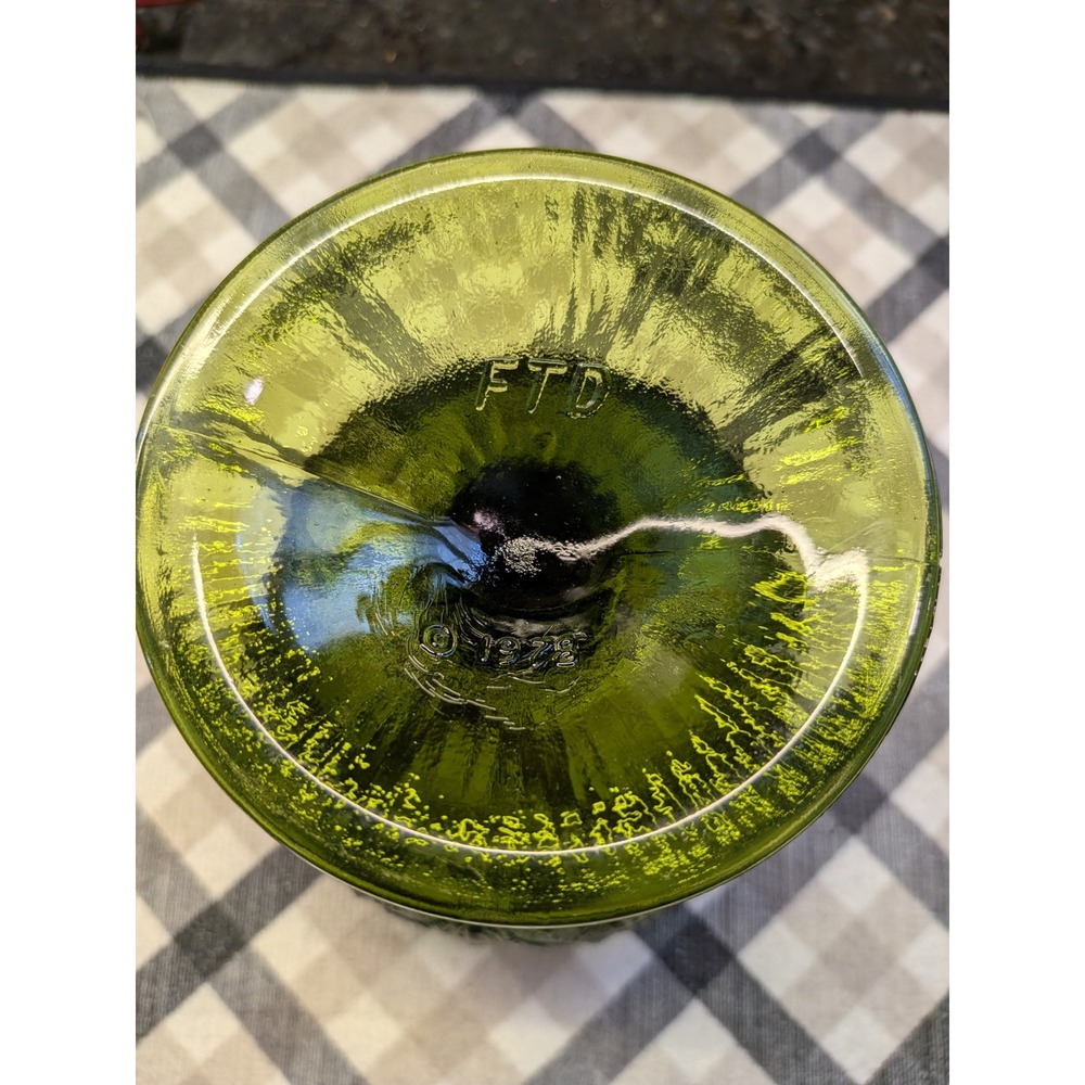 Set of 2 Vintage 1975 FTD Olive Green Pressed Glass Goblet & Dessert Coupe - Picture 4 of 7
